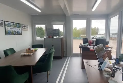 Welfare or construction portable-office